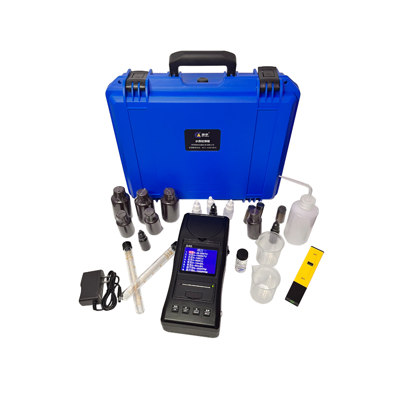 多參數(shù)水質監(jiān)測儀產品展示